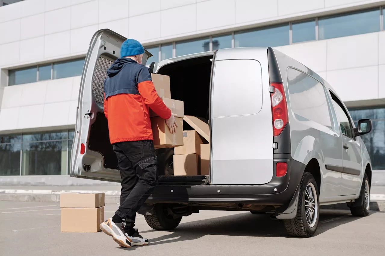 Commercial cargo van rental from Zoom Rent A Car