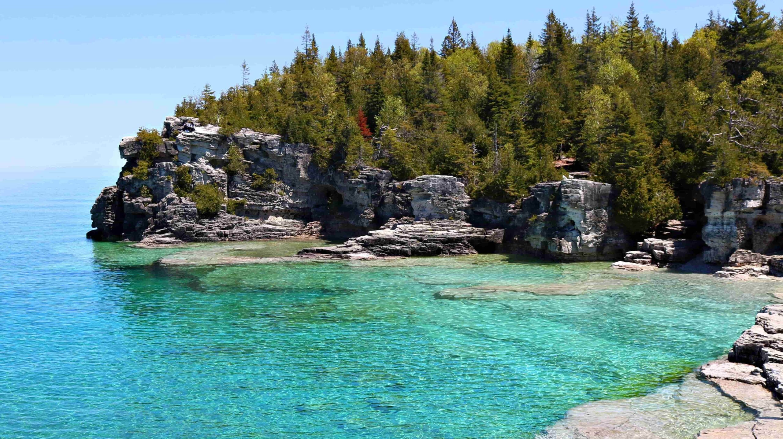 Road trips from Toronto to Tobermory with views of the Bruce Peninsula and Georgian Bay