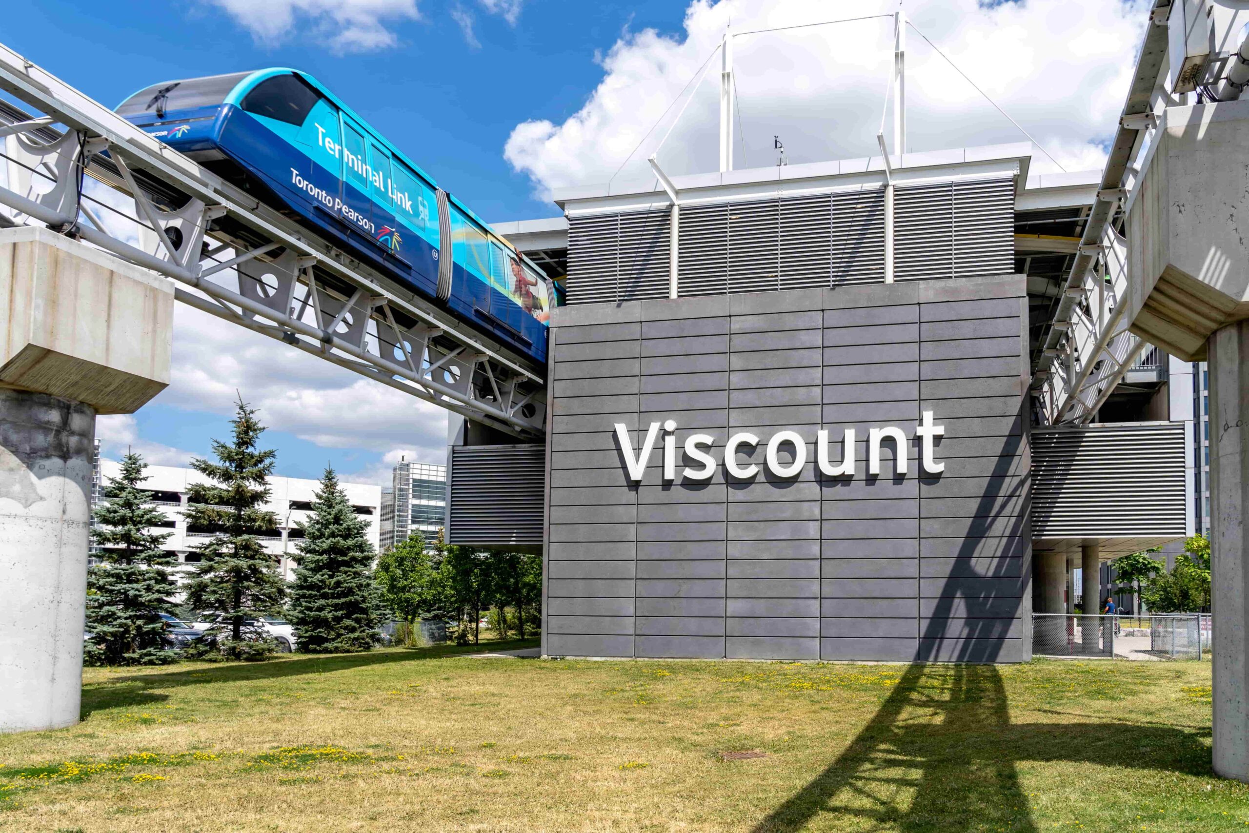 Free airport shuttle instructions for travelers arriving at Toronto Pearson Airport