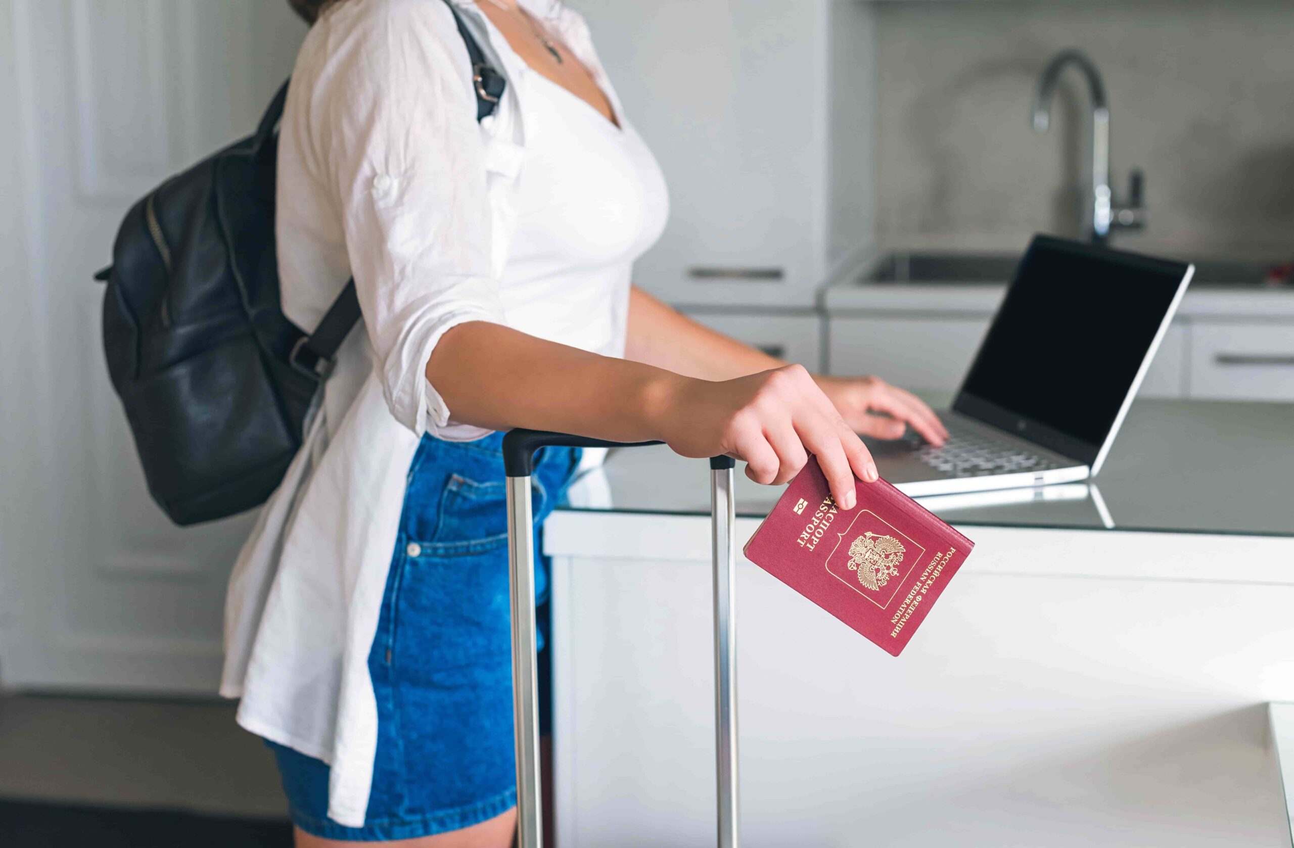Best time to book a holiday car rental before Christmas Thanksgiving and New Year travel