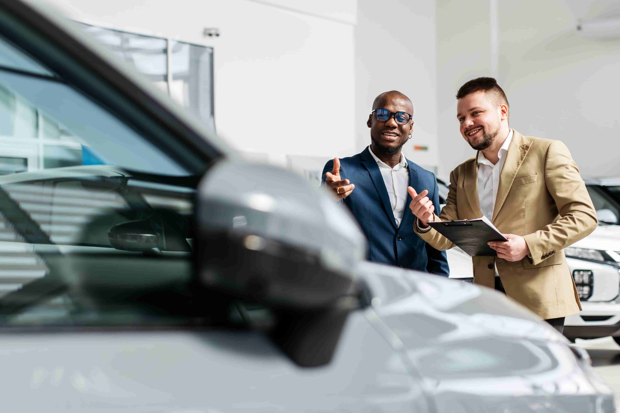 Choosing the right SUV rental in Toronto based on passengers luggage and travel plans