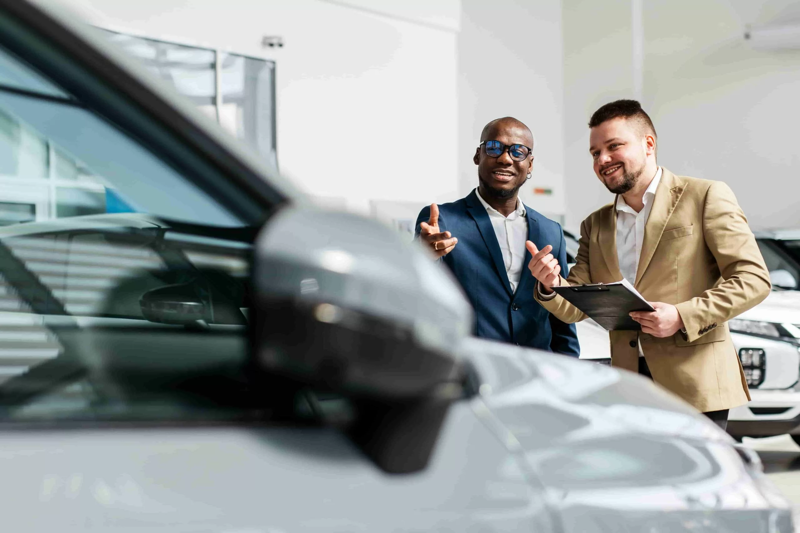 Choosing the right SUV rental in Toronto based on passengers luggage and travel plans