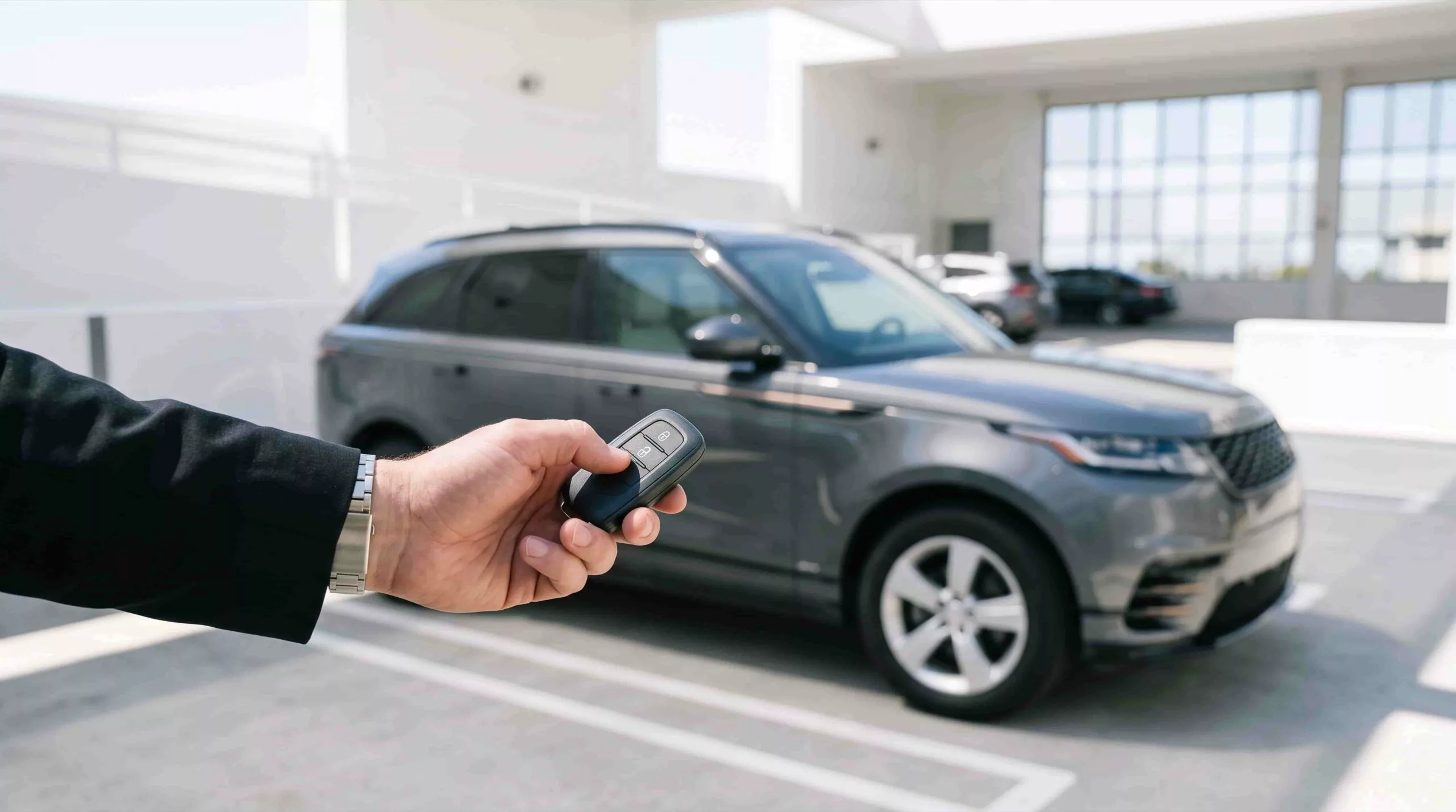 SUV rental in Toronto for city driving and Ontario road trips