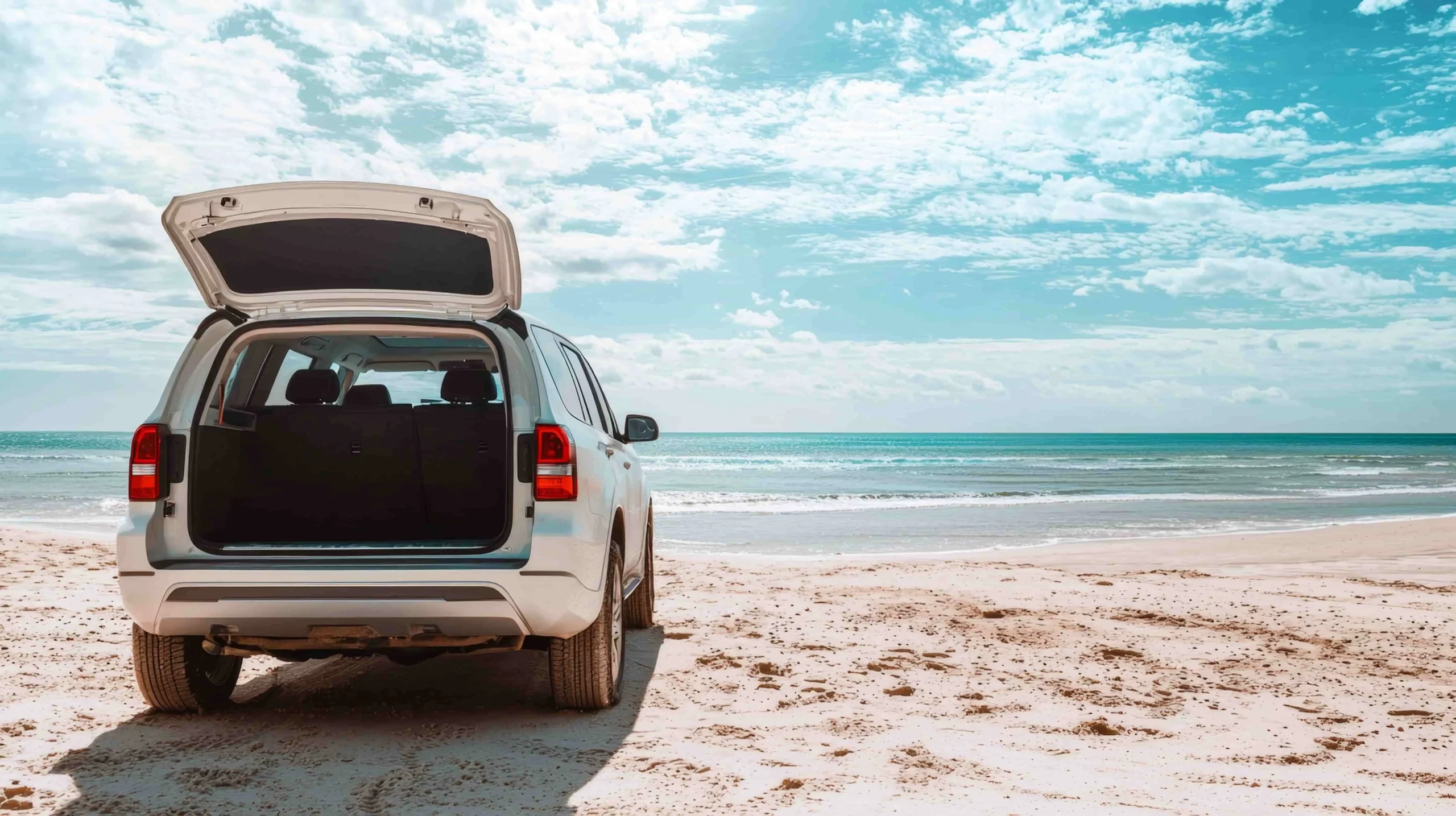 Florida snowbird car rental with a comfortable SUV for winter travel